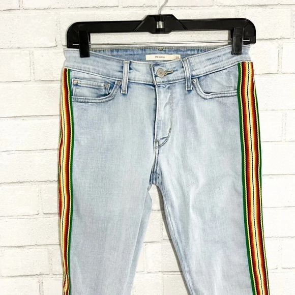 Levi's 711 Skinny Jeans With Stripes Down Legs Women's Waist Size 28 - Picture 2 of 9